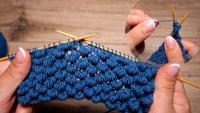 Image accompanying knitting kit