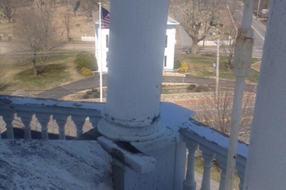 Town Hall cupola inspected with the help of the Hanover FD (4/10/14 Photo 5).