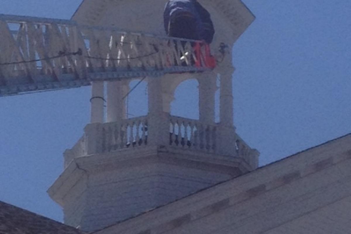 Town Hall cupola inspected with the help of the Hanover FD (4/10/14 Photo 14).