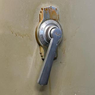 Safe Handle