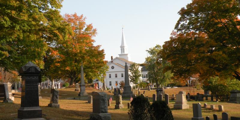 Hanover Center Cemetery and the First Congregational Church (Diane Hallett)